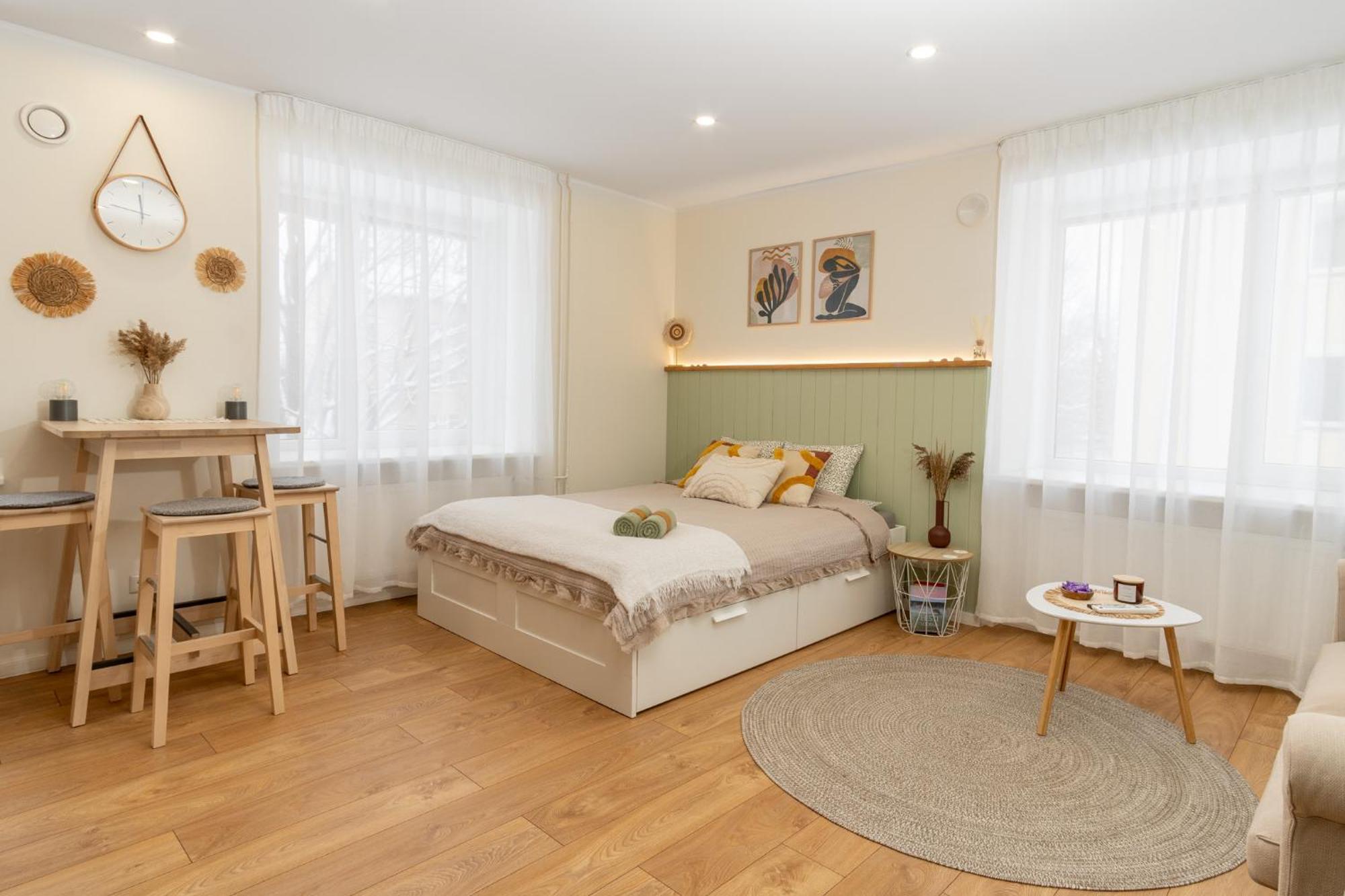 Studio In The Heart Of Paernu, Free Parking! Buitenkant foto